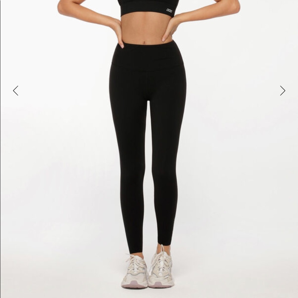 *NWT* Lorna Jane Lotus Full Length Leggings